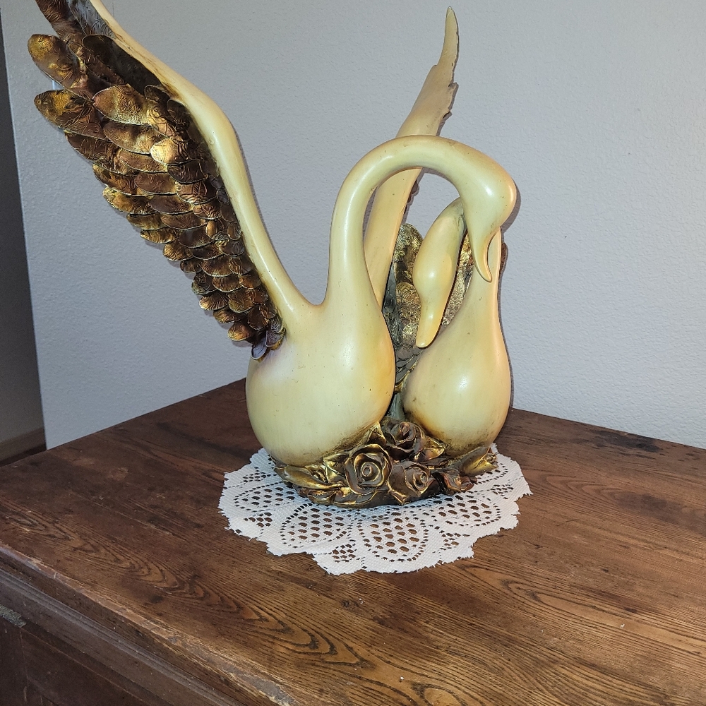 Vintage Swan Large Sculpture Candle Holder Rare Decor Love Birds Beautiful - Picture 2 of 16